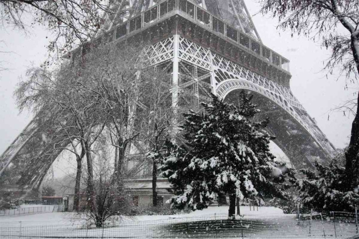 Paris-in-Winter-740x493