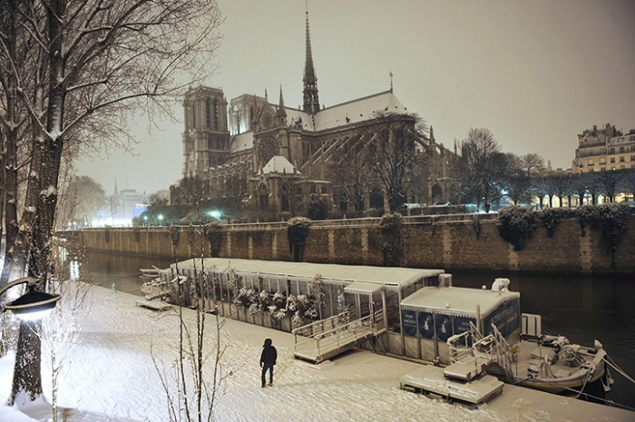 Paris-in-Winter-Photo-by-Mehdi-Fedouach2