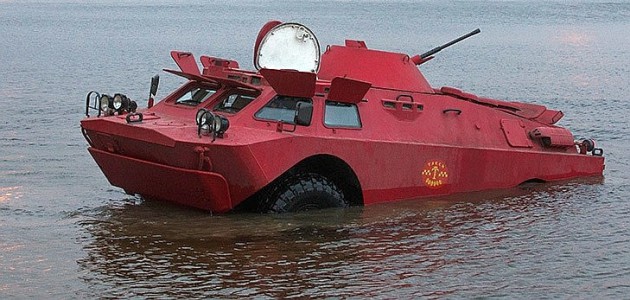 brdm-2-obrnene-pruzkumne-vozidlo-ze-60-let-jako-taxi-v-rusku-si-jej-muzete-objednat-630x300c