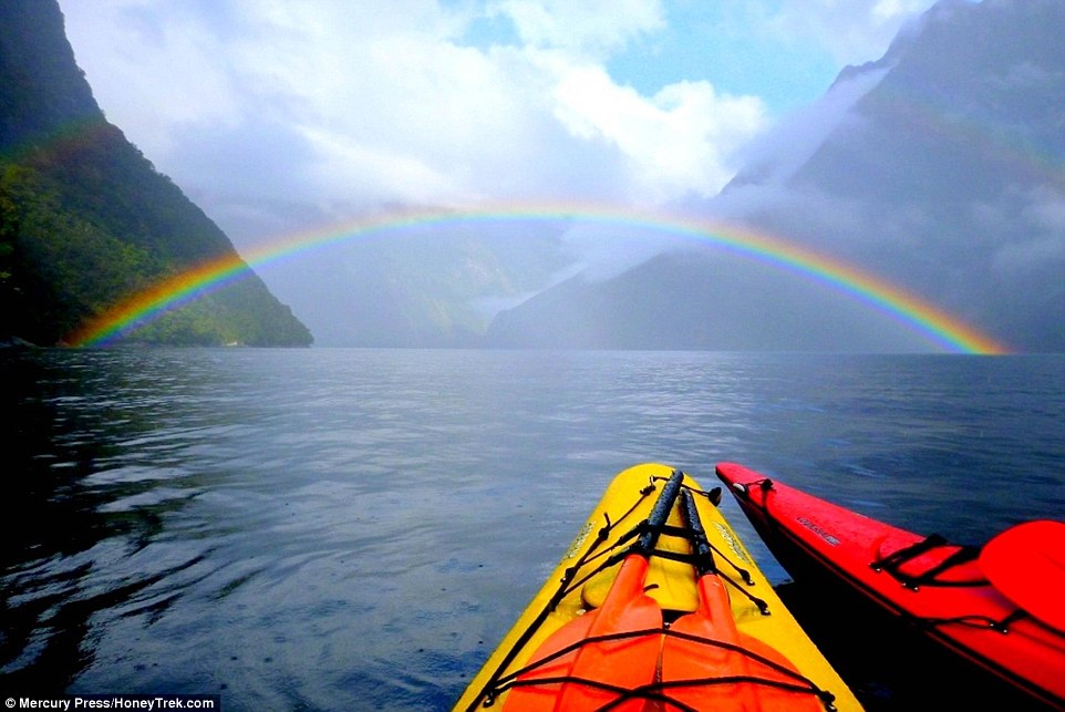 2612360300000578-2968448-Kayaking_Milford_Sound_in_New_Zealand_The_adventurous_couple_tra-a-9_1424881828351