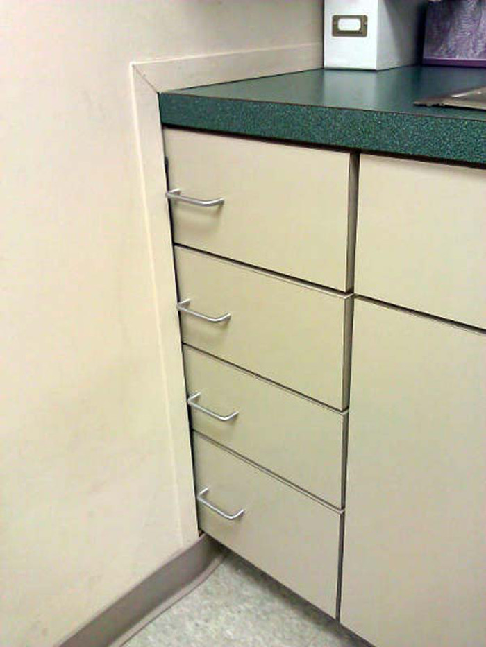 The-guy-who-just-made-these-drawers-unusable