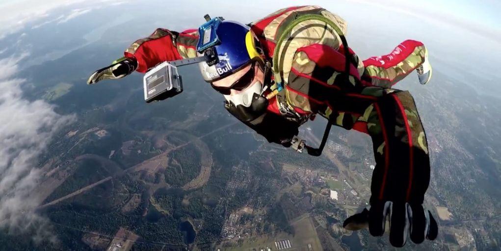luke-aikins-no-parachute-jump-1105853-TwoByOne[1]