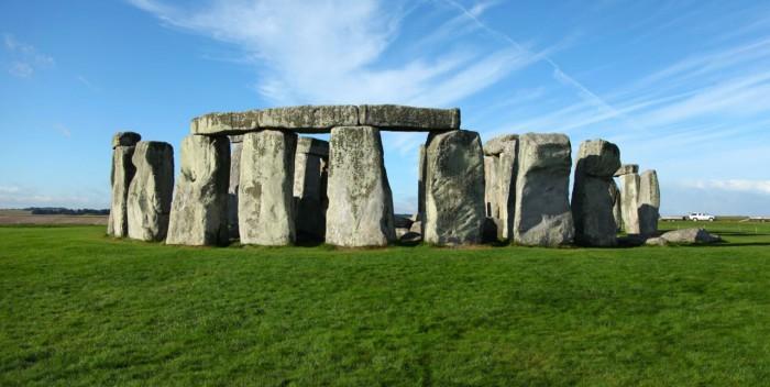 stonehenge-700x352[1]
