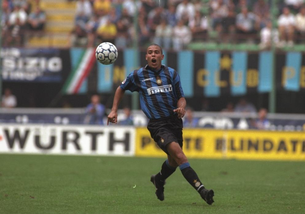 21 Sep 1997:  Ronaldo of Inter Milan in action during the Serie A match against Fiorentina at the San Siro Stadium in Milan, Italy.  Mandatory Credit: Allsport UK /Allsport