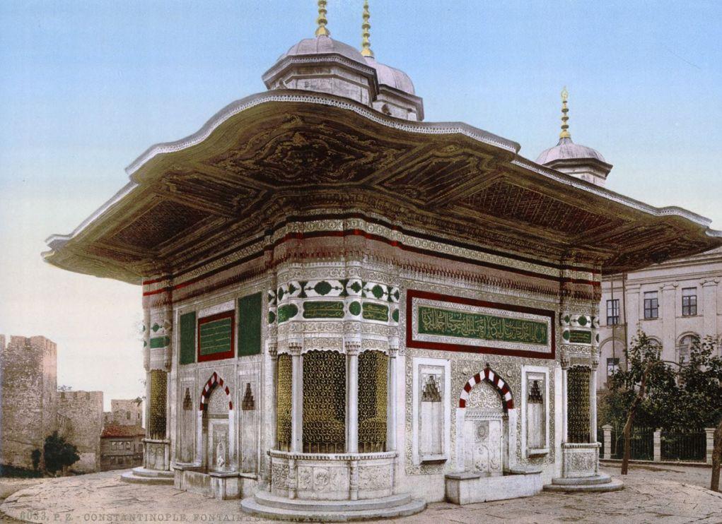 Photochroms-of-Istanbul-Sultan-Ahmed-fountain