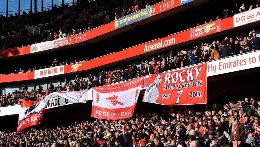 LONDON, ENGLAND - NOVEMBER 06:  A general view as Arsenal fans show their support during the Premier League match between Arsenal and Tottenham Hotspur at Emirates Stadium on November 6, 2016 in London, England.  (Photo by Shaun Botterill/Getty Images)