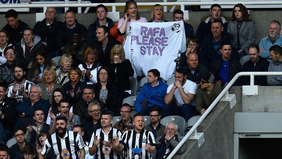 NEWCASTLE UPON TYNE, ENGLAND - MAY 15:  Newcastle fans show their appreciation of manager Rafa Benitez during the Premier League match between Newcastle United and Tottenham Hotspur at St James' Park on May 15, 2016 in Newcastle upon Tyne, England.  (Photo by Stu Forster/Getty Images)