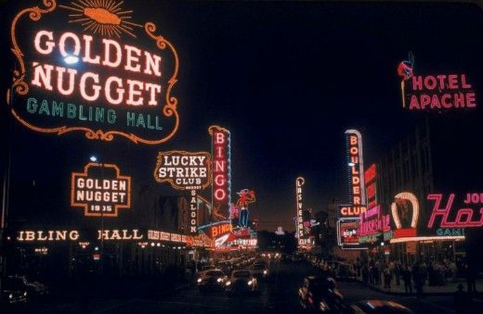 Frankly_Las_Vegas_looked_very_nicely_in_1955_brSee_for_yo_7