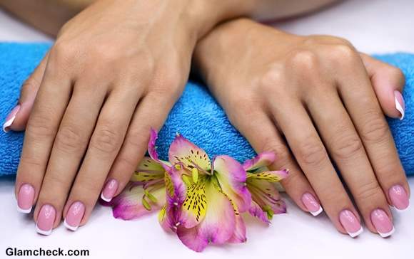 French-Manicure-spring-nail-art
