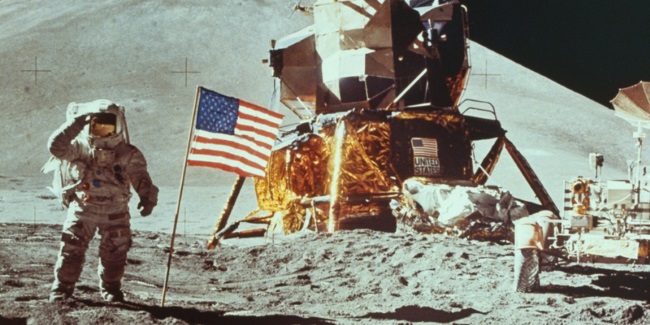 Русија ќе спроведе истрага за слетувањето на Американците на Месечината