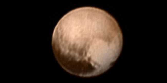 Џиновско срце на површината на Плутон
