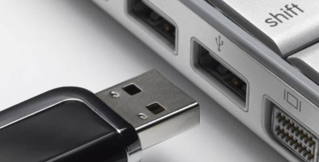 Четири безбедни начини за вадење на USB од компјутерот