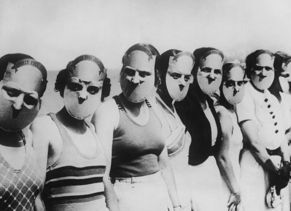 Contestants in the Miss Lovely Eyes beauty pageant in Florida wearing masks to obscure the rest of their faces, circa 1930. (Photo by FPG/Hulton Archive/Getty Images)