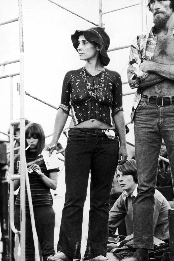 woodstock-women-fashion-1969-551__880