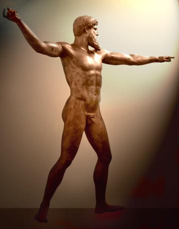 Се смета дека бронзенава статуа е на Посејдон или Зевс.
