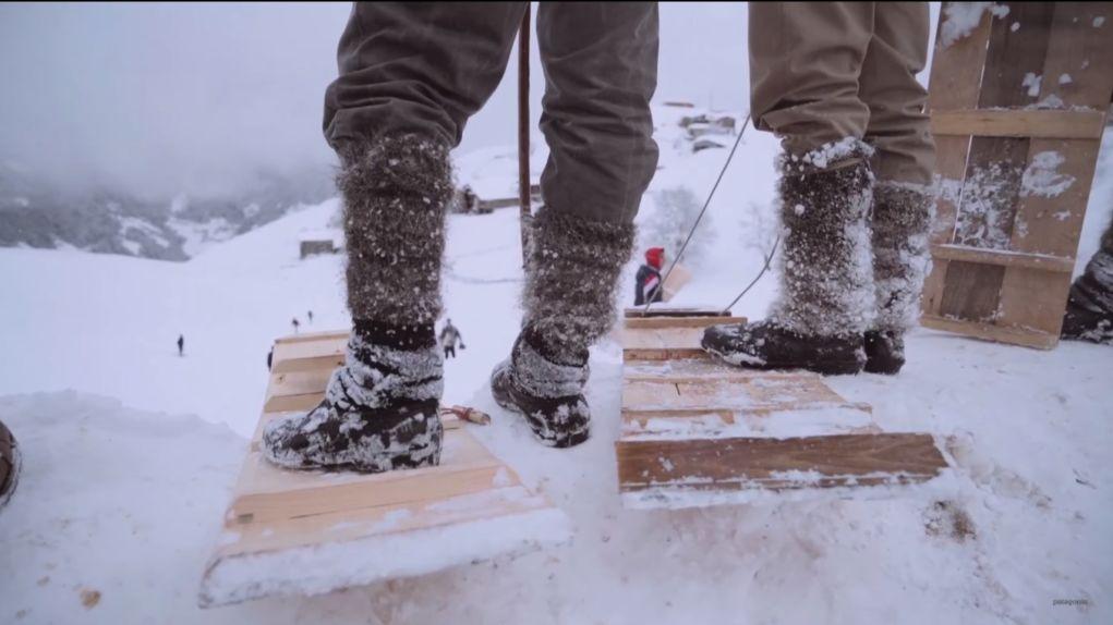 Сноубордингот потекнува од старо планинско гратче во Турција? (документарец)