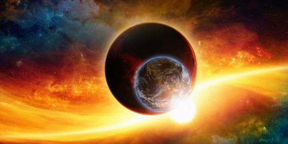 Нова теорија на заговор за Сонцето и Месечината – не тоа дека се лажни, туку зошто се лажни