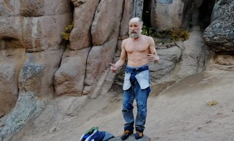 Русин на 70 години се качува и симнува по карпи без никакви јажиња, само со мускули (ВИДЕО)
