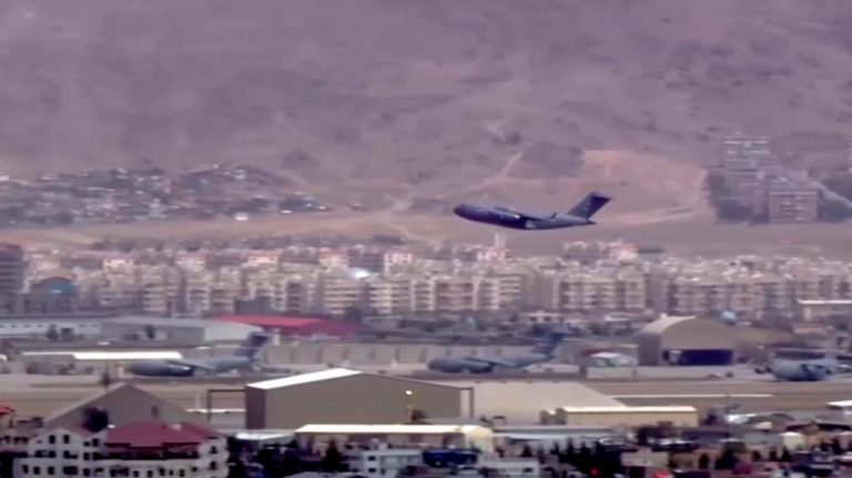 ИД презеде одговорност за ракетниот напад кон аеродромот во Кабул