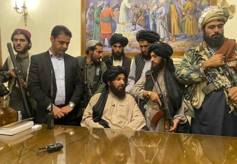 Њујорк тајмс: Талибанците повторно забрануваат музика во Авганистан