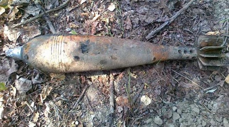 Во Велес градежни работници пронашле артилериска граната