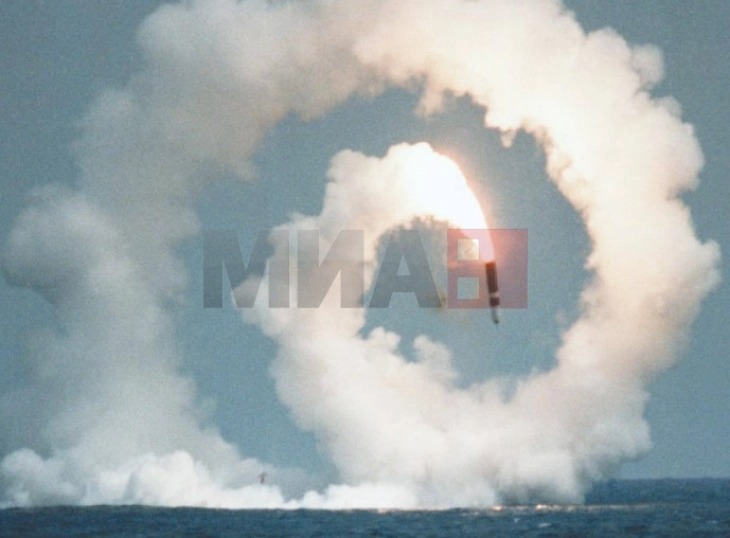 Британската морнарица неуспешно лансираше балистичка ракета